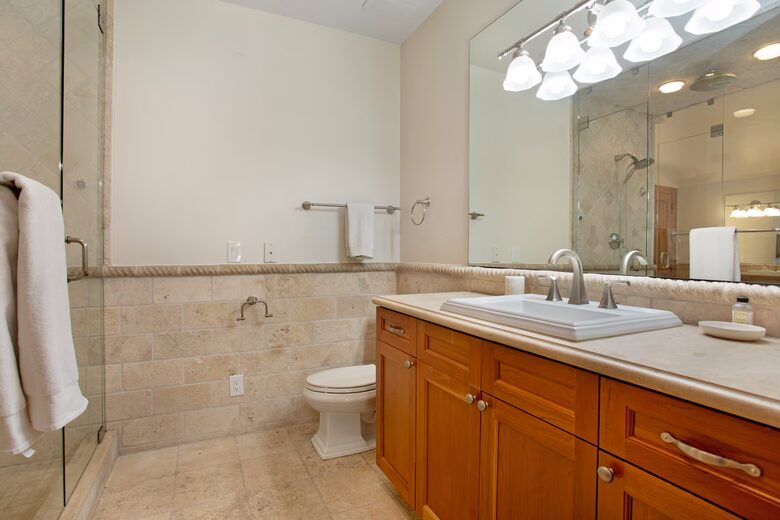 Luxury Golf Course Residence in EagleVail - Avon, Colorado