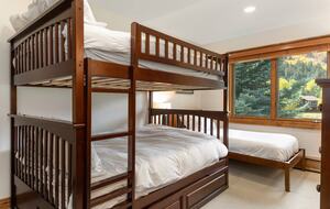 Luxury Golf Course Residence in EagleVail - Avon, Colorado