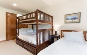Luxury Golf Course Residence in EagleVail - Avon, Colorado