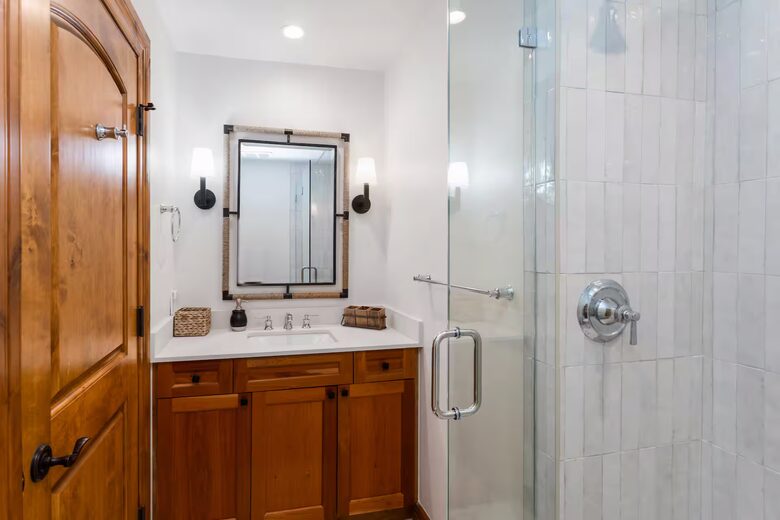 Luxury Golf Course Residence in EagleVail - Avon, Colorado