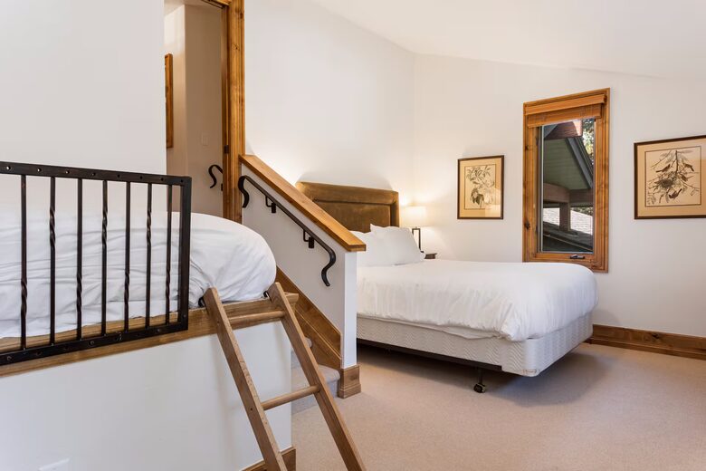 Luxury Golf Course Residence in EagleVail - Avon, Colorado
