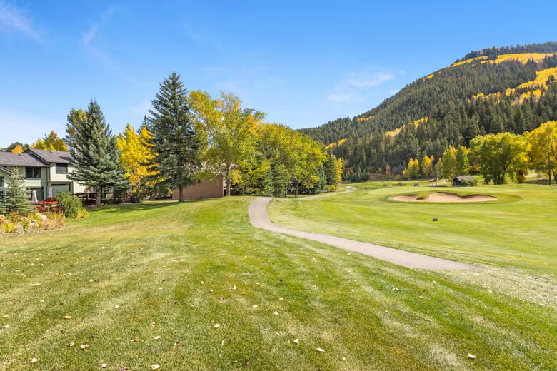 Luxury Golf Course Residence in EagleVail - Avon, Colorado