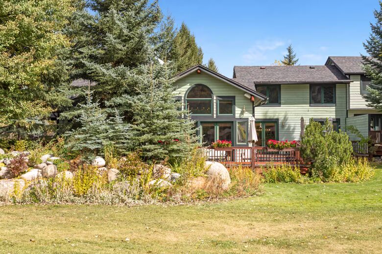 Luxury Golf Course Residence in EagleVail - Avon, Colorado
