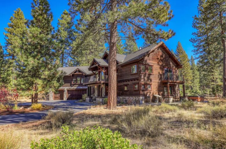 Private Pines Retreat in Truckee - Truckee, California
