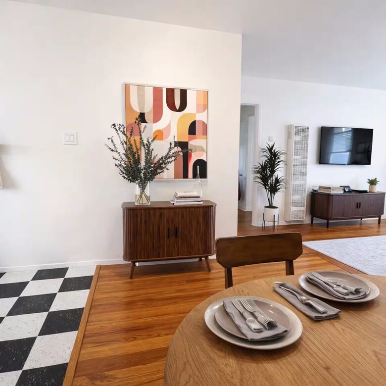 Mid-Century Beach Retreat Near Retro Row - Long Beach, California