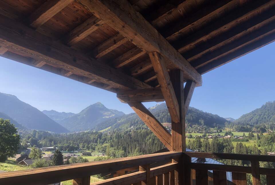 Montriond’s Alpine Mountain Chalet - Montriond, France