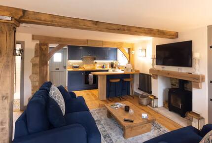 Cotswold cottage with hot tub - Bledington, United Kingdom