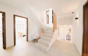 Alenquer Wine Country Estate | Sophisticated Scale & Panoramic Views - Alenquer, Portugal