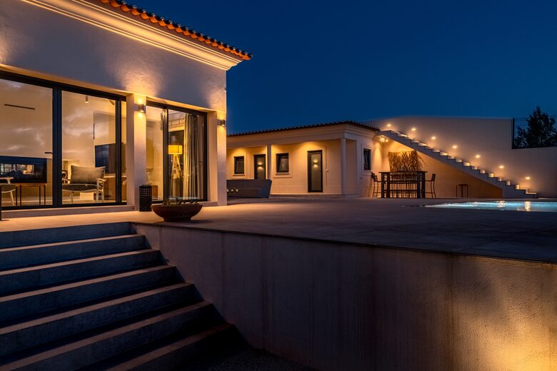 Alenquer Wine Country Estate | Sophisticated Scale & Panoramic Views - Alenquer, Portugal