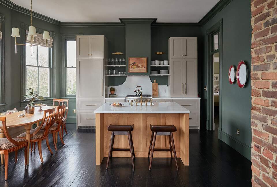 The Juliette | Historic Luxury Residence | 3 bedroom | Upper Residence - Charleston, South Carolina