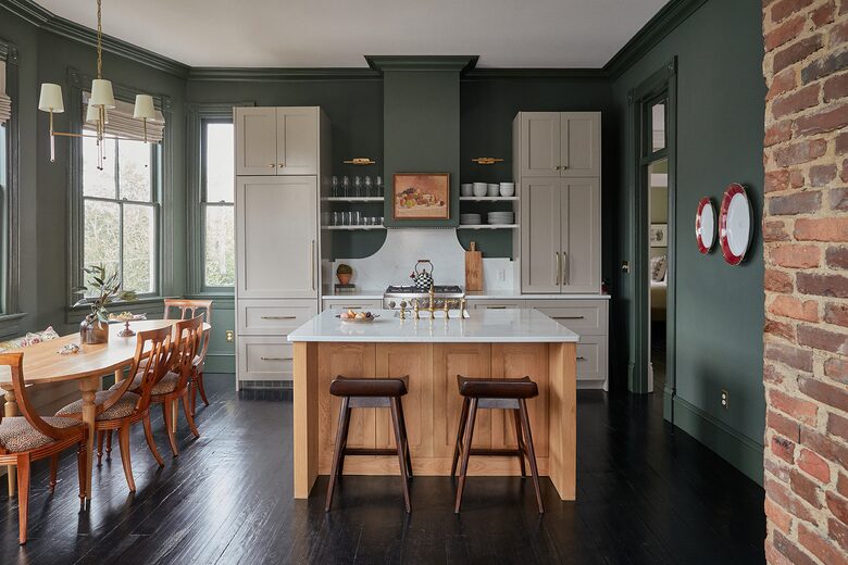The Juliette | Historic Luxury Residence | 3 bedroom | Upper Residence - Charleston, South Carolina