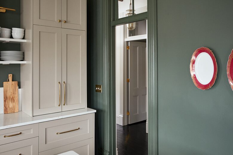 The Juliette | Historic Luxury Residence | 3 bedroom | Upper Residence - Charleston, South Carolina