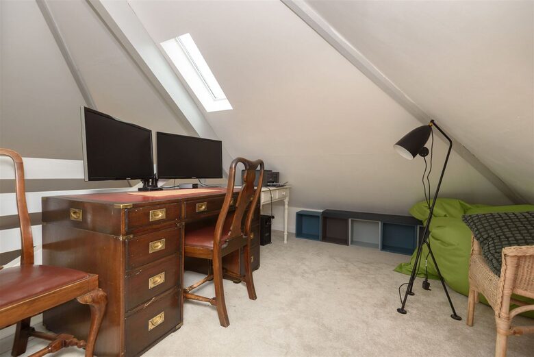 Dedicated workspace with dual 28" screens & hub