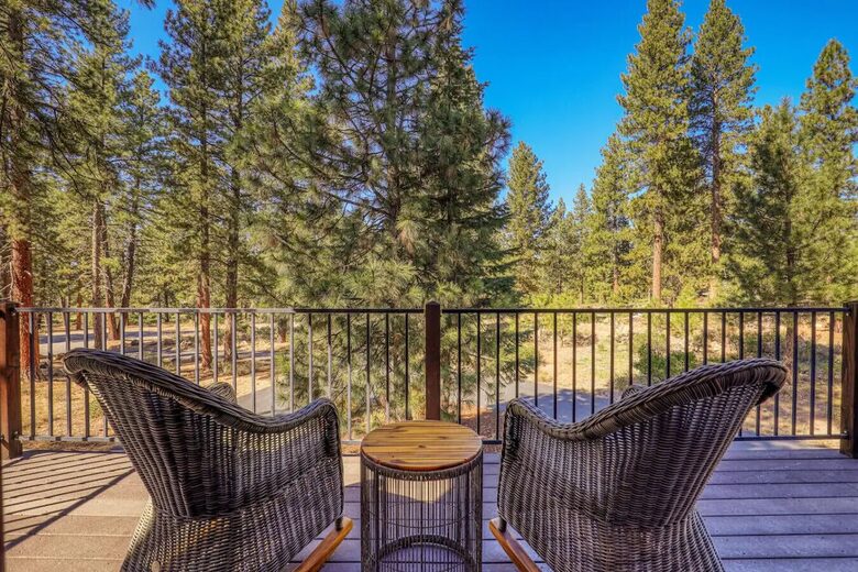 Private Pines Retreat in Truckee - Truckee, California