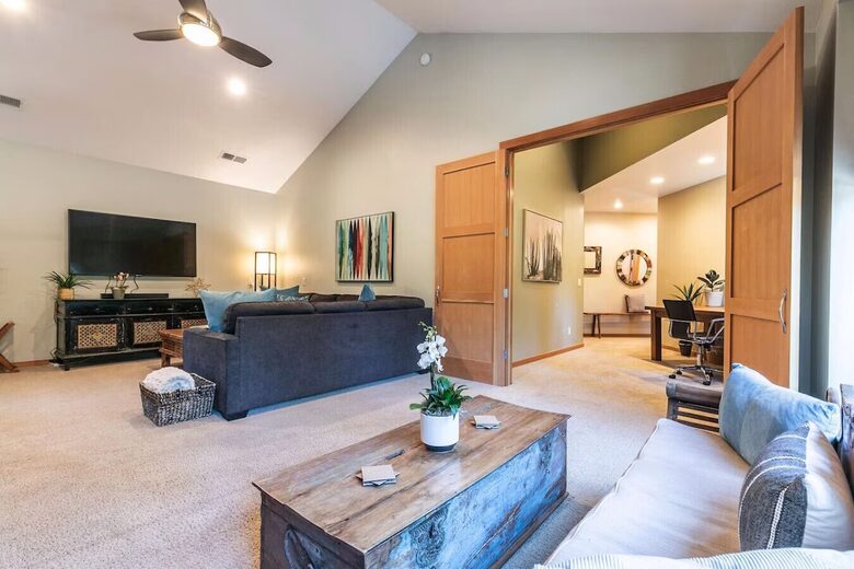 Private Pines Retreat in Truckee - Truckee, California