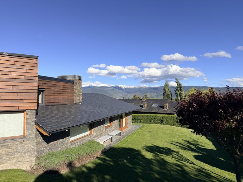 Elegant Mountain Escape in the Spanish Pyrenees - Guils de Cerdanya, Spain
