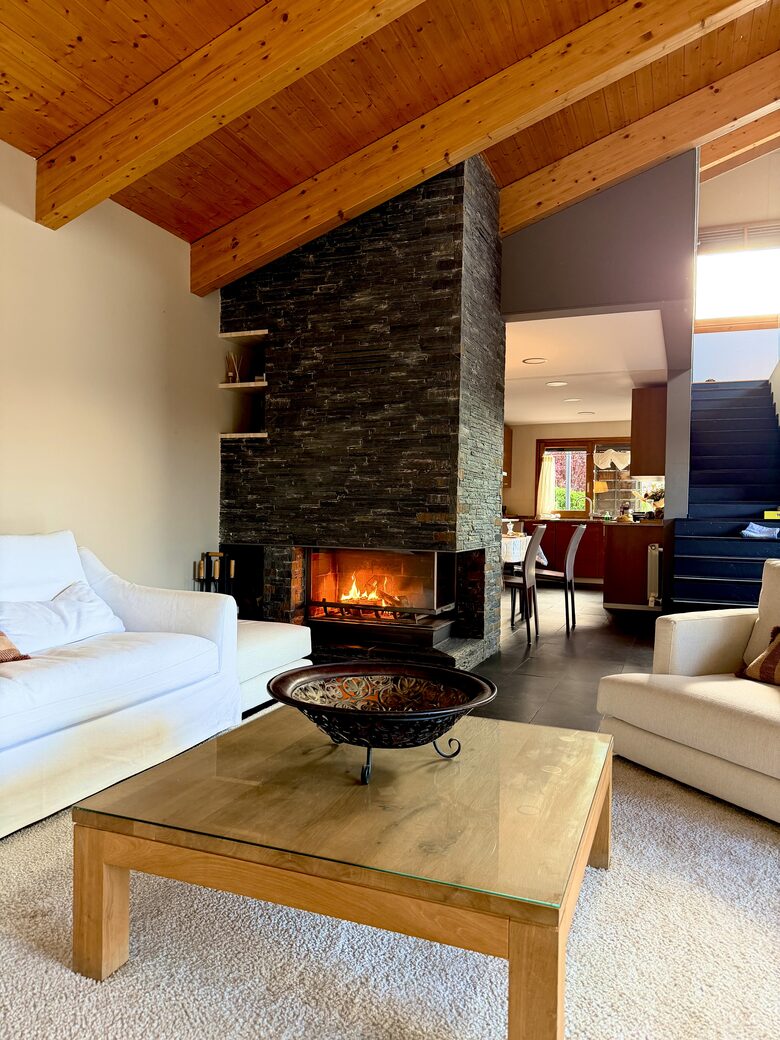 Elegant Mountain Escape in the Spanish Pyrenees - Guils de Cerdanya, Spain