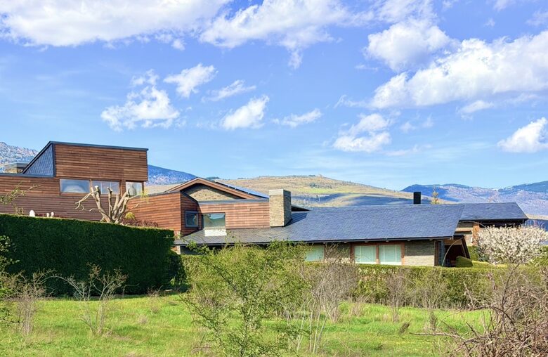 Elegant Mountain Escape in the Spanish Pyrenees - Guils de Cerdanya, Spain