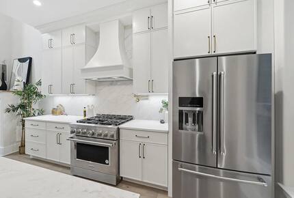 Contemporary City Escape with Skyline Views - Philadelphia, Pennsylvania