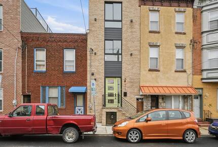 Contemporary City Escape with Skyline Views - Philadelphia, Pennsylvania