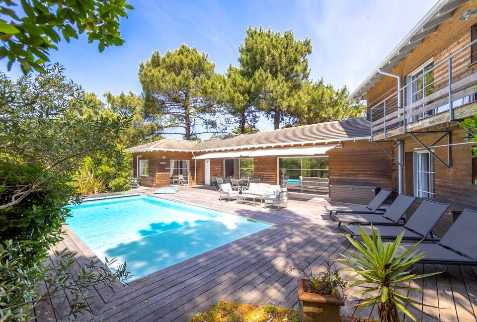 Secluded Shoreside Villa with Garden Views - Lège Cap Ferret, France