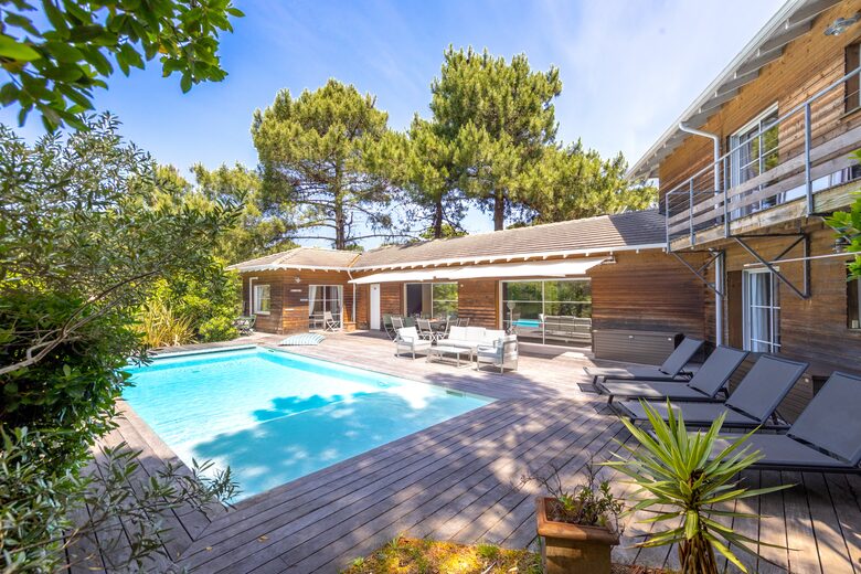 Secluded Shoreside Villa with Garden Views - Lège Cap Ferret, France