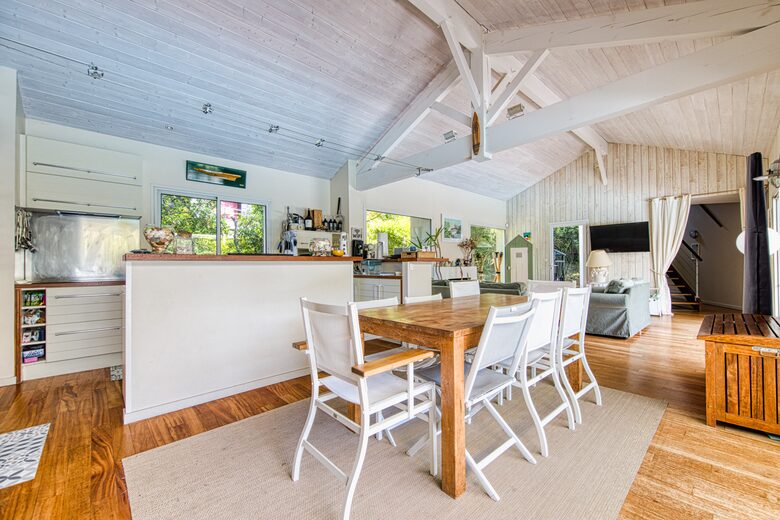 Secluded Shoreside Villa with Garden Views - Lège Cap Ferret, France