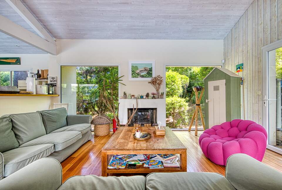 Secluded Shoreside Villa with Garden Views - Lège Cap Ferret, France