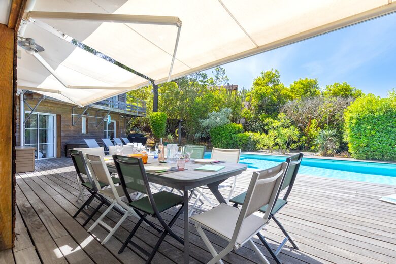 Secluded Shoreside Villa with Garden Views - Lège Cap Ferret, France