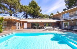 Secluded Shoreside Villa with Garden Views - Lège Cap Ferret, France
