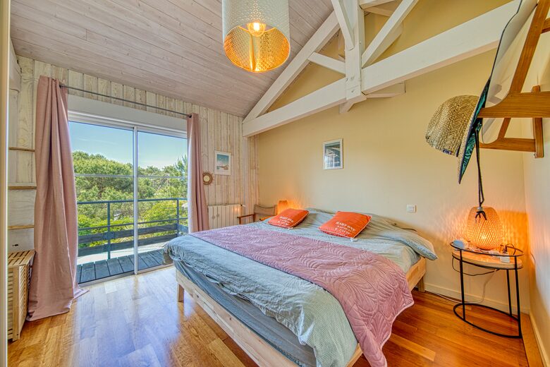 Secluded Shoreside Villa with Garden Views - Lège Cap Ferret, France