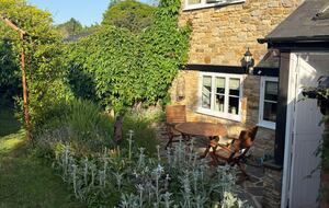 Charming English Countryside Cottage - Kings Sutton, United Kingdom