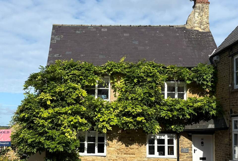 Charming English Countryside Cottage - Kings Sutton, United Kingdom
