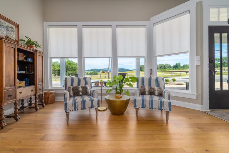 Mountain-View Farmhouse in Virginia Countryside - Lexington, Virginia