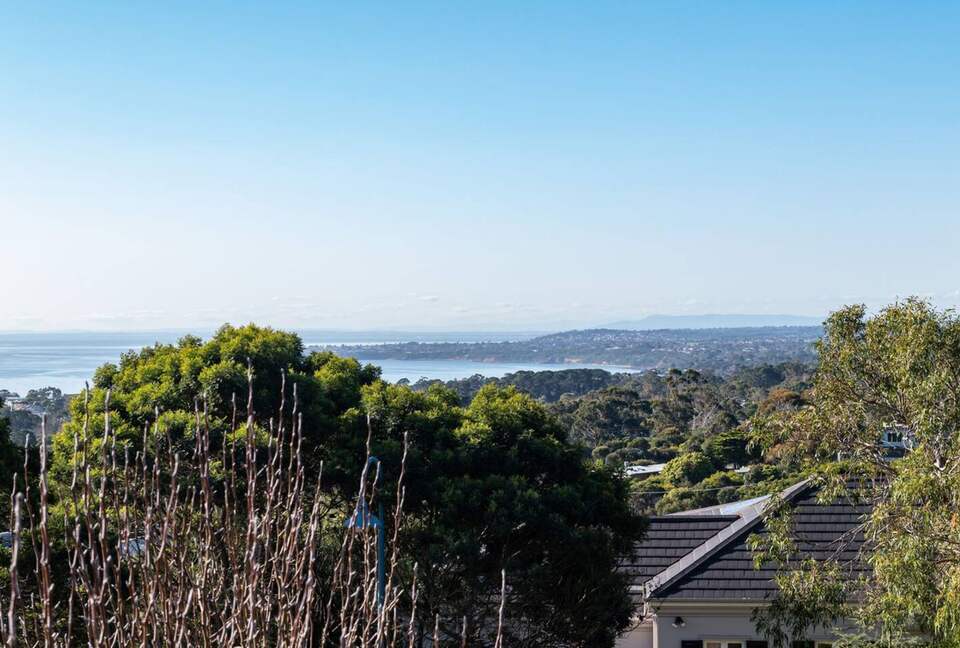 Mount Martha Bayview Retreat with Solar Heated Pool & Spa - Melbourne, Australia