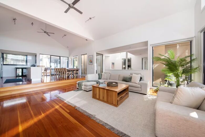 Mount Martha Bayview Retreat with Solar Heated Pool & Spa - Melbourne, Australia