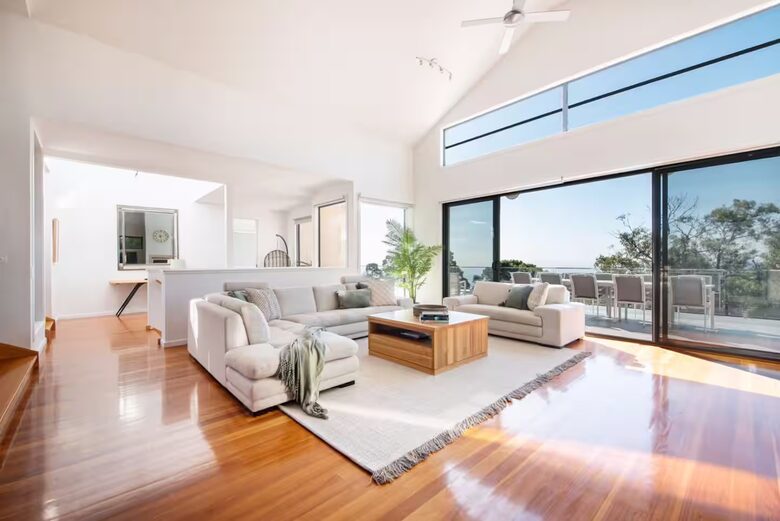 Mount Martha Bayview Retreat with Solar Heated Pool & Spa - Melbourne, Australia
