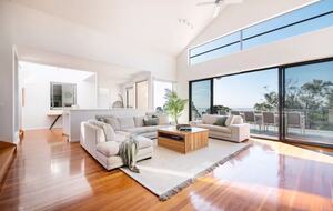 Mount Martha Bayview Retreat with Solar Heated Pool & Spa - Mount Martha, Australia