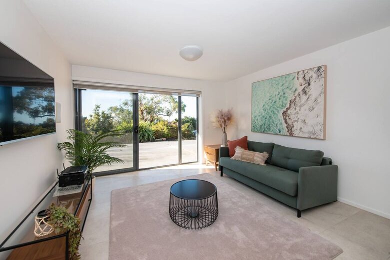 Mount Martha Bayview Retreat with Solar Heated Pool & Spa - Melbourne, Australia