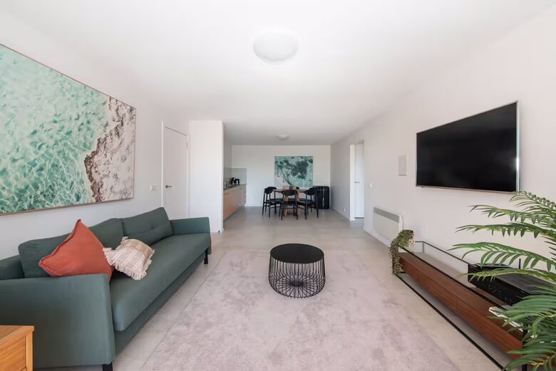 Mount Martha Bayview Retreat with Solar Heated Pool & Spa - Melbourne, Australia