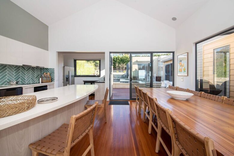 Mount Martha Bayview Retreat with Solar Heated Pool & Spa - Melbourne, Australia
