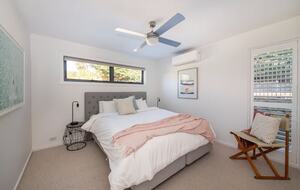 Mount Martha Bayview Retreat with Solar Heated Pool & Spa - Mount Martha, Australia