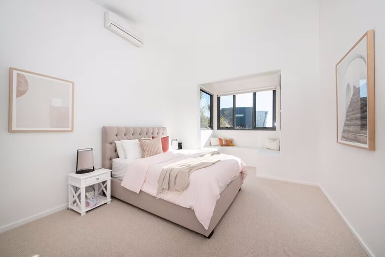 Mount Martha Bayview Retreat with Solar Heated Pool & Spa - Melbourne, Australia
