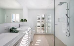 Mount Martha Bayview Retreat with Solar Heated Pool & Spa - Mount Martha, Australia