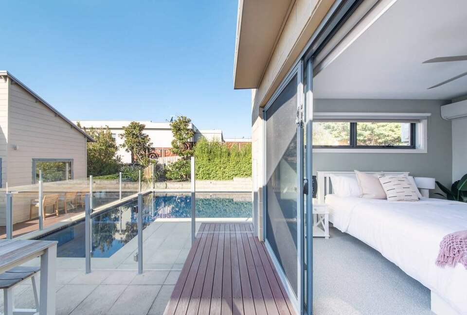 Mount Martha Bayview Retreat with Solar Heated Pool & Spa - Melbourne, Australia