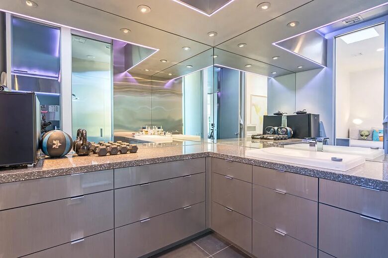 Modern Masterpiece in Presidential Thunderbird Cove - Rancho Mirage, California