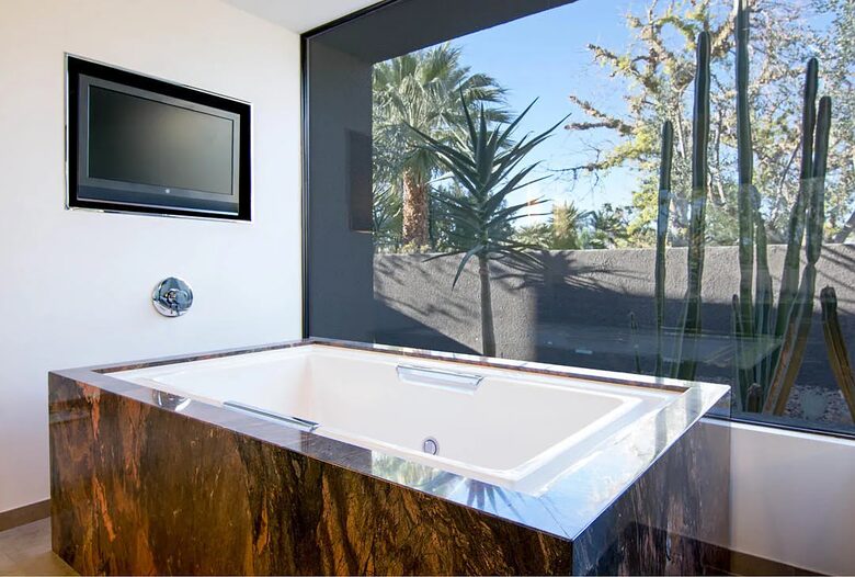 Modern Masterpiece in Presidential Thunderbird Cove - Rancho Mirage, California