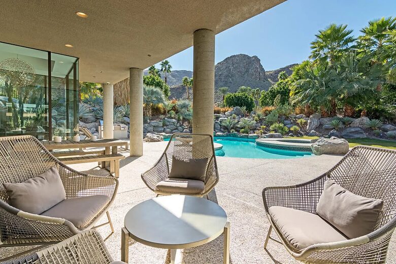 Modern Masterpiece in Presidential Thunderbird Cove - Rancho Mirage, California