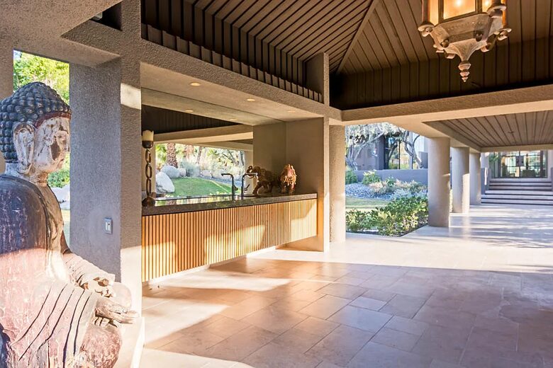 Modern Masterpiece in Presidential Thunderbird Cove - Rancho Mirage, California