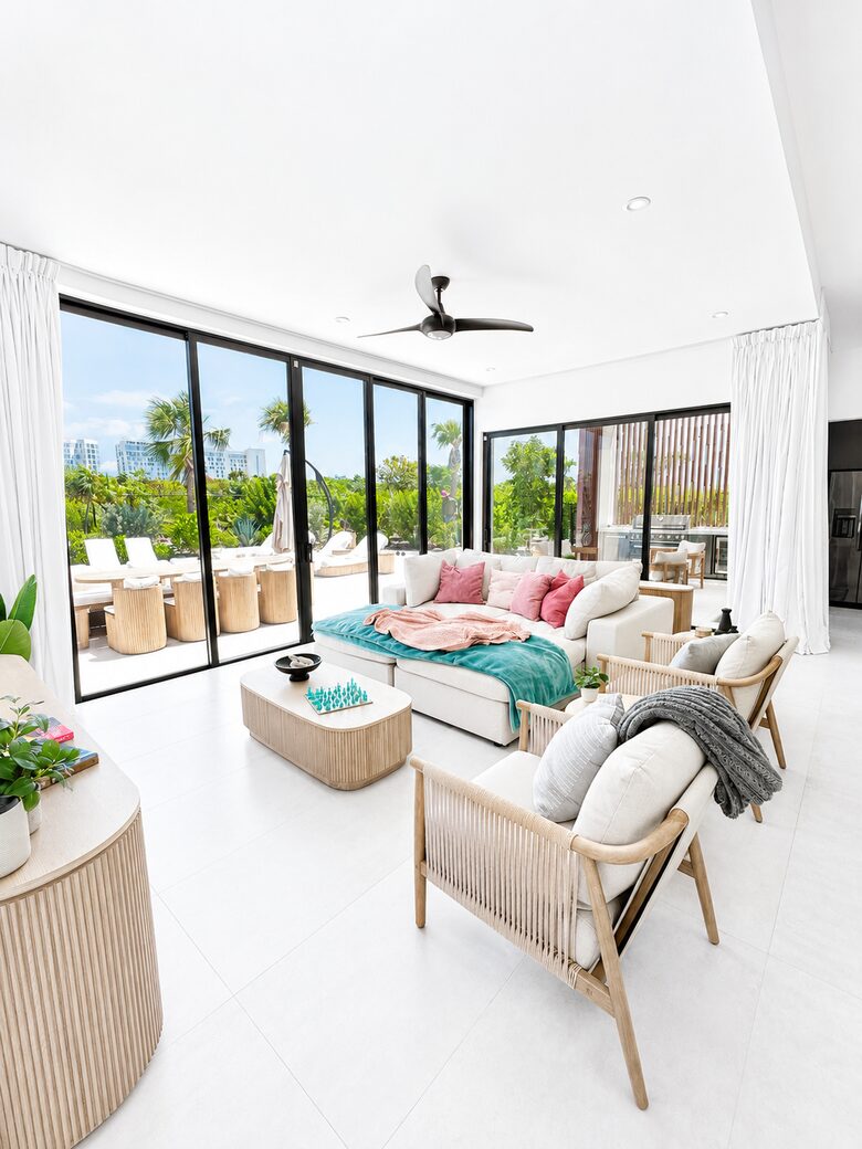 Luxury Villa in Grace Bay w/ Private Pool/Slide - Grace Bay, Turks and Caicos Islands